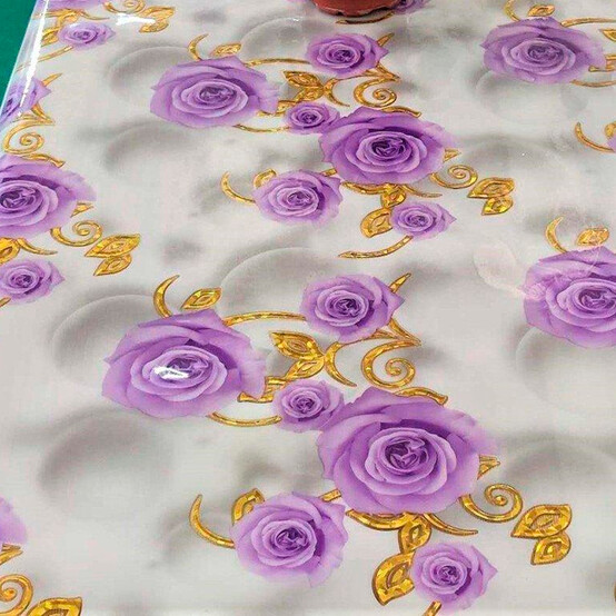 Клеенка силиконовая 0,6*20 м 0,7 мм фиолетовые розы с золотом на серой дымке Baizheng (1/1)